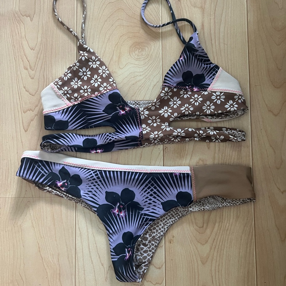 ACACIA BIKINI FOR SALE!!